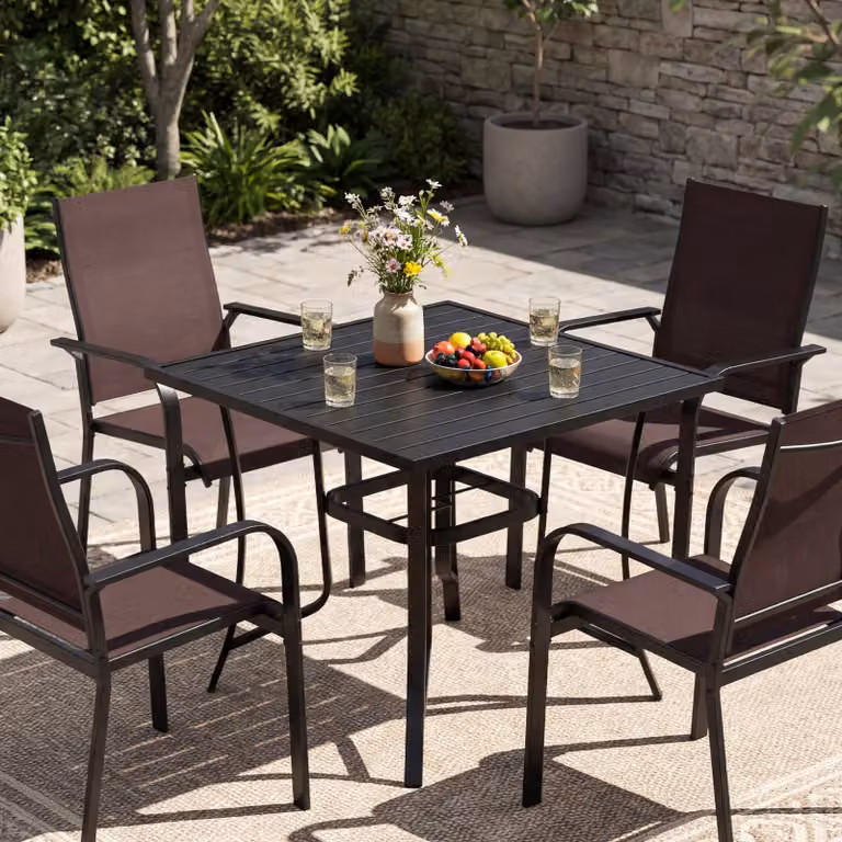 Tavolino da giardino Costway in metallo nero con foro per ombrellone, L/P: 90 x 90 cm