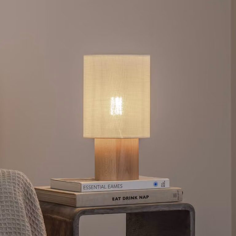 Lampada da tavolo Asolita Lamkur, Bianco / Opale, Soggiorno / Sala da pranzo, Tessuto / Stoffa / Seta, Scandinavo, Lampada da tavolo