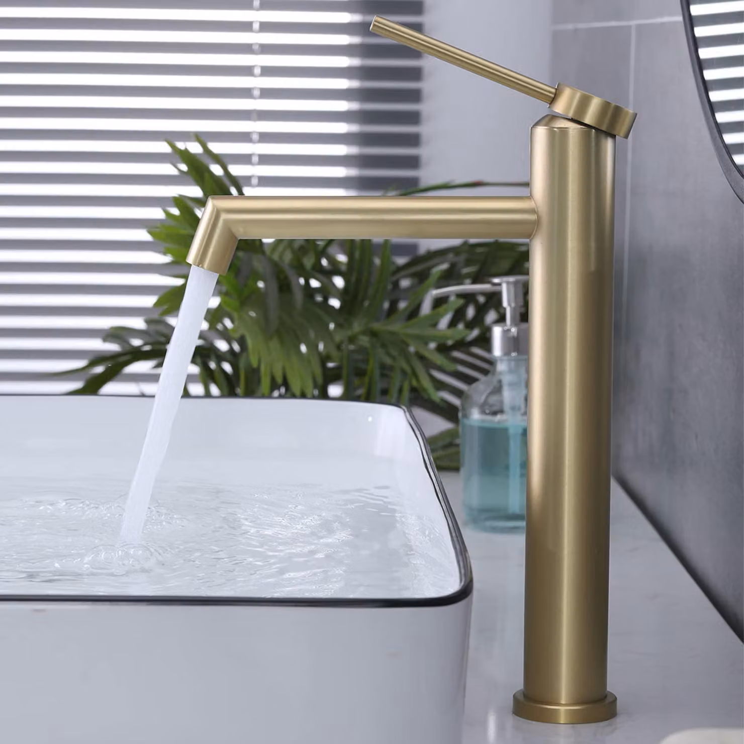 Miscelatore monocomando per lavabo, finitura oro spazzolato, foro singolo