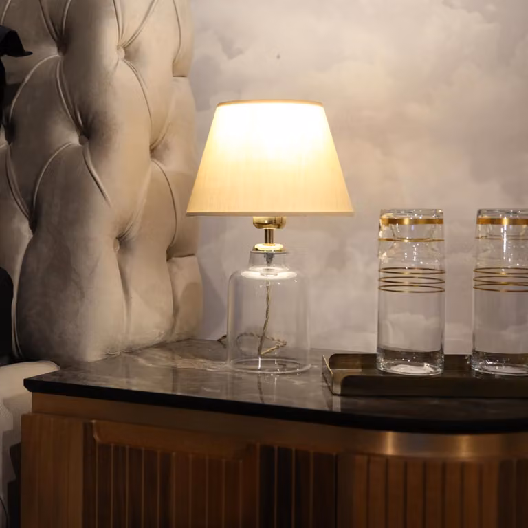 Opviq, lampada da tavolo di alta qualità (attacco E27, 40W) color beige, alta 30 cm, realizzata in PVC al 100%
