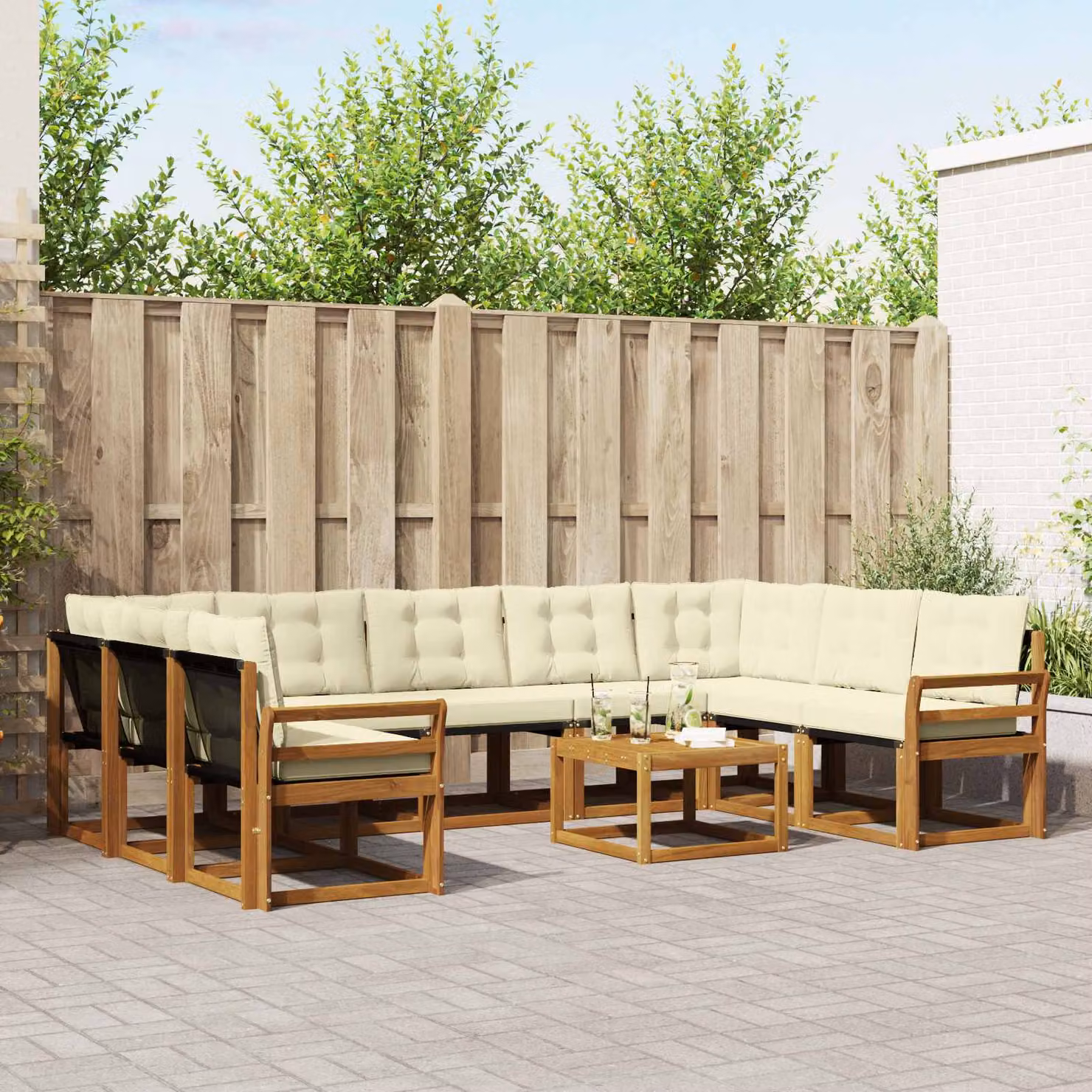 Set di divani da esterno vidaXL 10 pezzi a forma di U in legno di acacia con tavolino e cuscini beige e bianco
