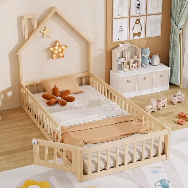 Letto per bambini 90 × 200 cm con barriere di sicurezza e design a camino, senza materasso, pino naturale