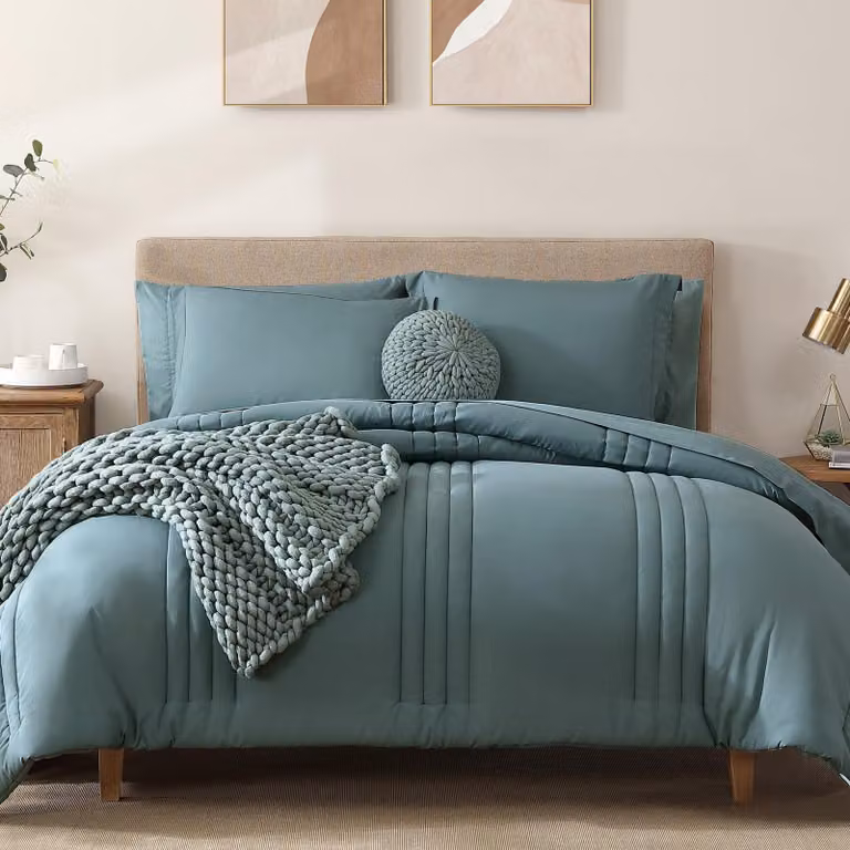 Copripiumino matrimoniale king size, leggero, 240x220 cm, composto da 7 pezzi, adatto per tutte le stagioni