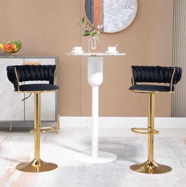 Sgabello da bar MODFU girevole a 360° con schienale in velluto nero e base oro