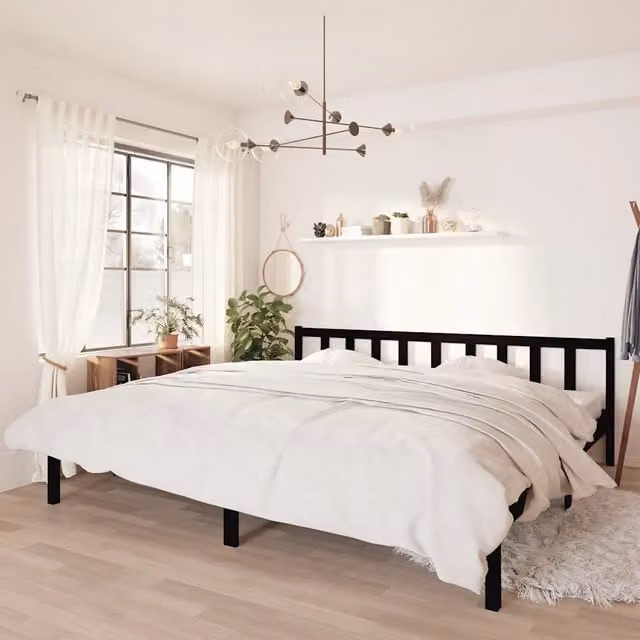 Letto con giroletto nero in legno massello di pino vidaXL L/P: 200 x 200 cm, H: 205,5 cm – 1