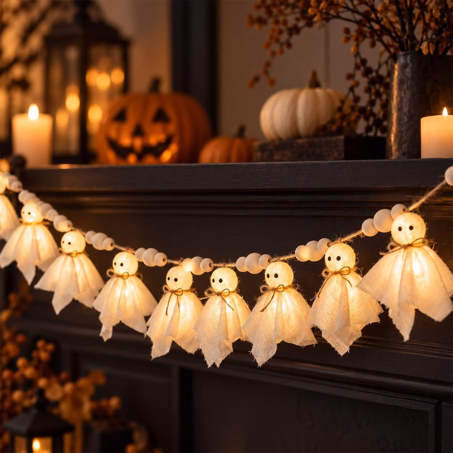 Catena luminosa a tema Halloween con fantasmi, lunghezza 2,1 metri, per uso interno