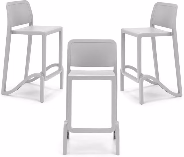 Set 3 sgabelli in polipropilene GIANO altezza seduta 65cm, impilabile, idrorepellente, resistente ai raggi UV, design moderno e innovativo, ideale per la cucina, la veranda o giardino colore Bianco