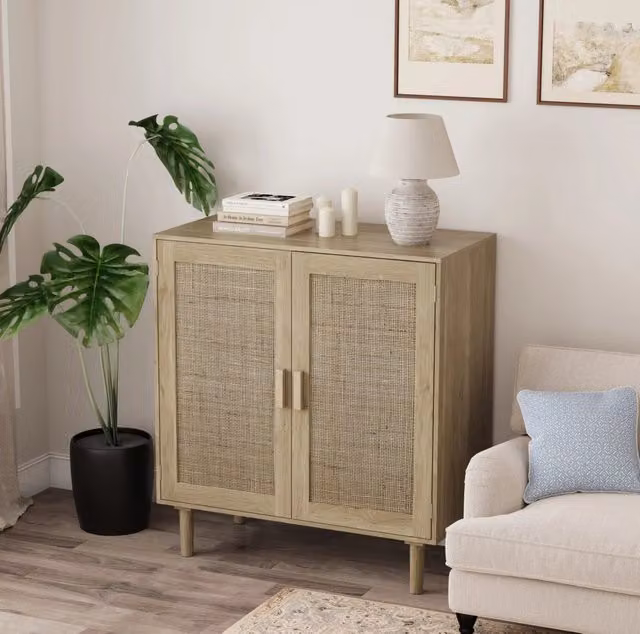 Credenza contenitore MODFU in rattan e legno con 2 ante e ripiani aperti, colore beige, L 80 cm x P 40 cm x H 88 cm