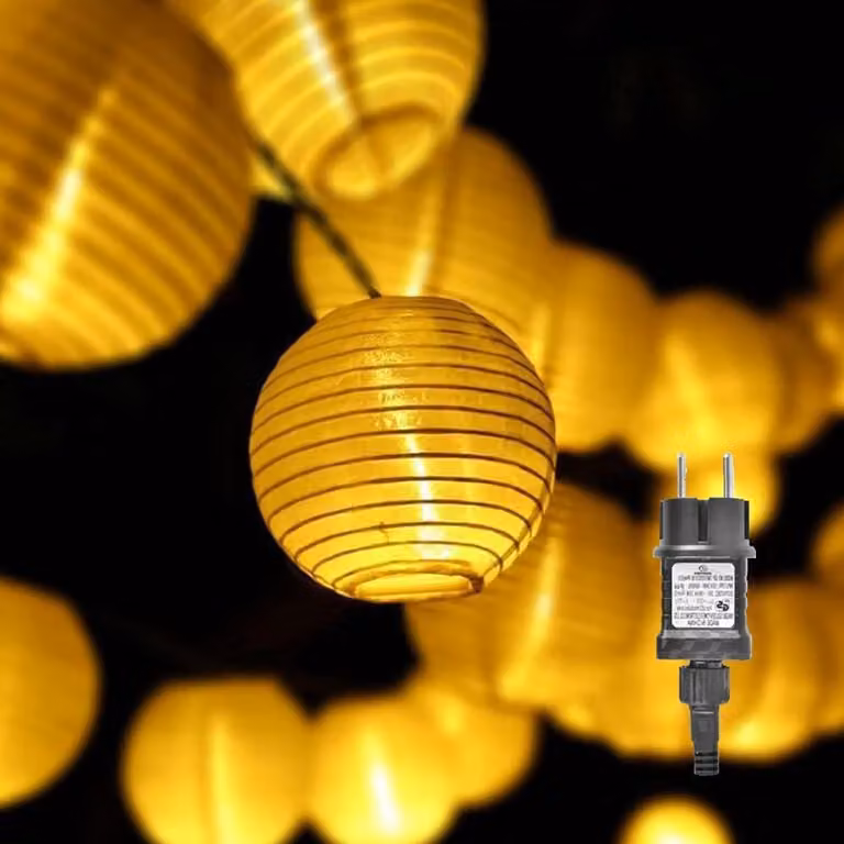 Catena luminosa con 30 LED, luce bianca calda, lunghezza 7 metri, grado di protezione IP44, adatta per interni ed esterni
