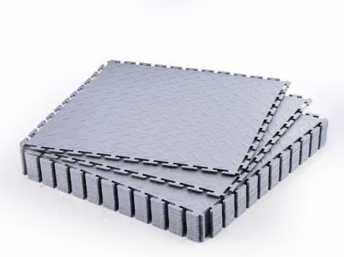 VEVOR Piastrelle per Pavimenti da Garage Confezione da 16, Piastrelle Modulari a Incastro da 513 x 513 x 5 mm, Tappetini Antiscivolo in PVC con Piastra Diamantata per Officina, Magazzino, Argento