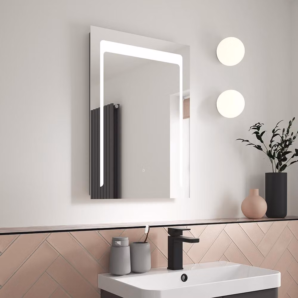 Specchio con Illuminazione a LED 20W e Antiappannamento - 500mm x 700mm