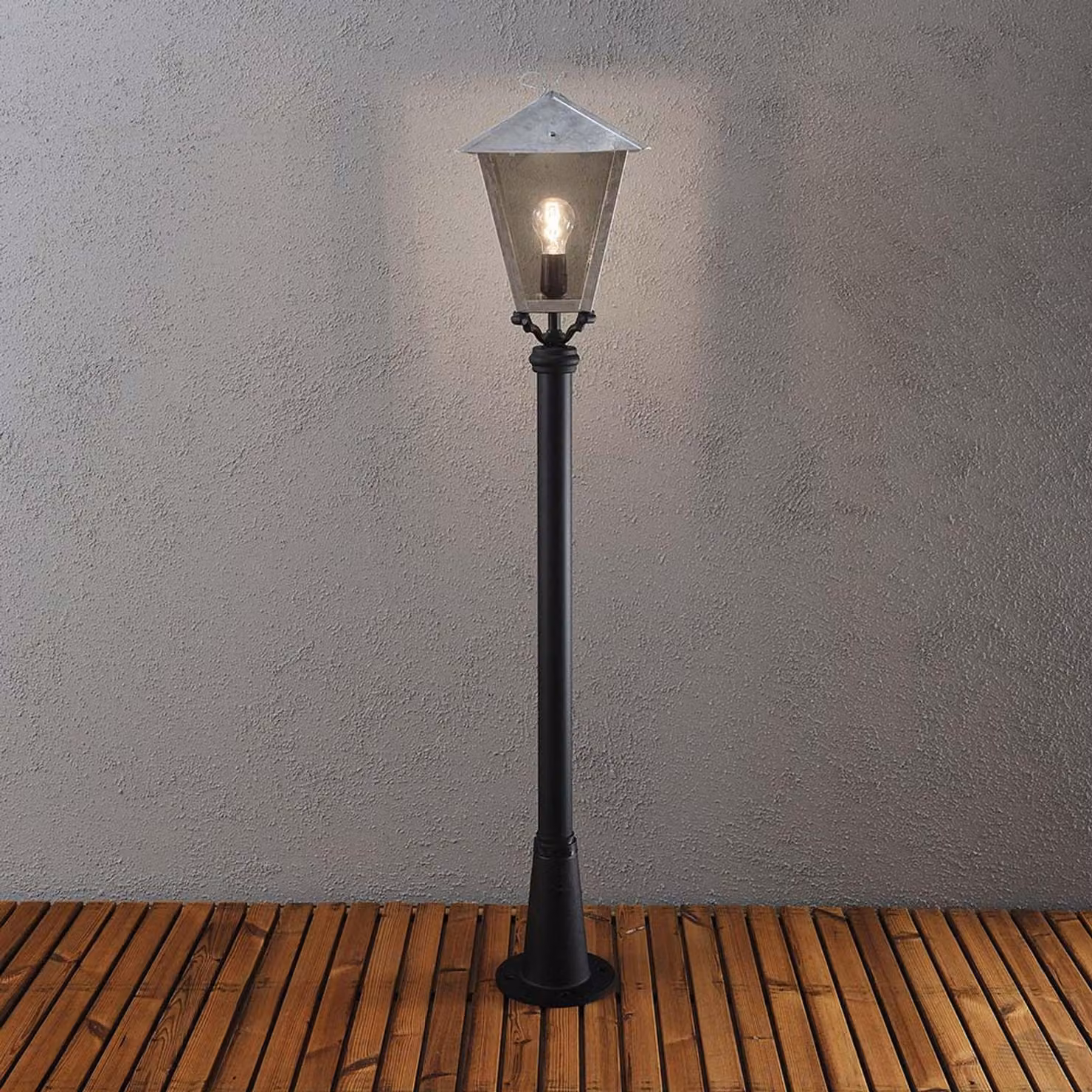 Lampada da sentiero Konstsmide Benu in acciaio zincato con vetro acrilico color fumo