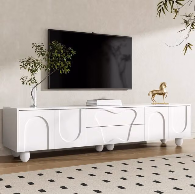 Mobile TV bianco 180 cm con gambe in legno e ampio spazio contenitore