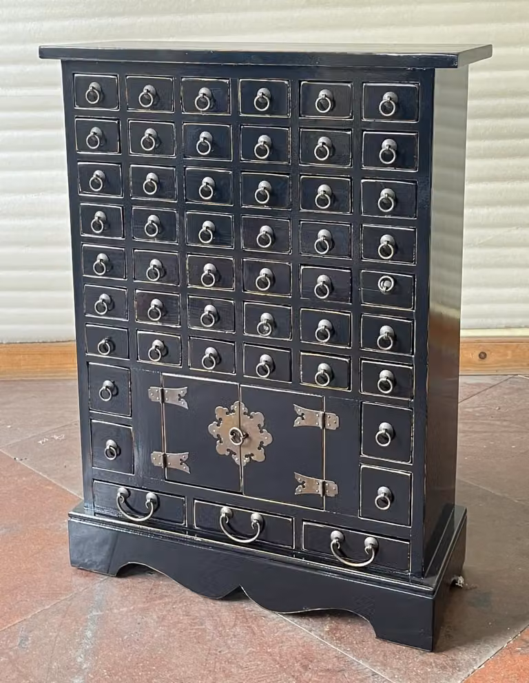 Cassettiera antica altezza 91cm legno 49 cassetti nero