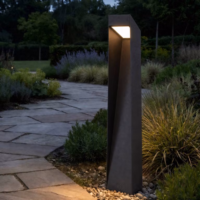 Lampione a LED Lucande Louran, altezza 90 cm, nera, luce verso l'alto/verso il Louran, Nero, Alluminio, Moderno