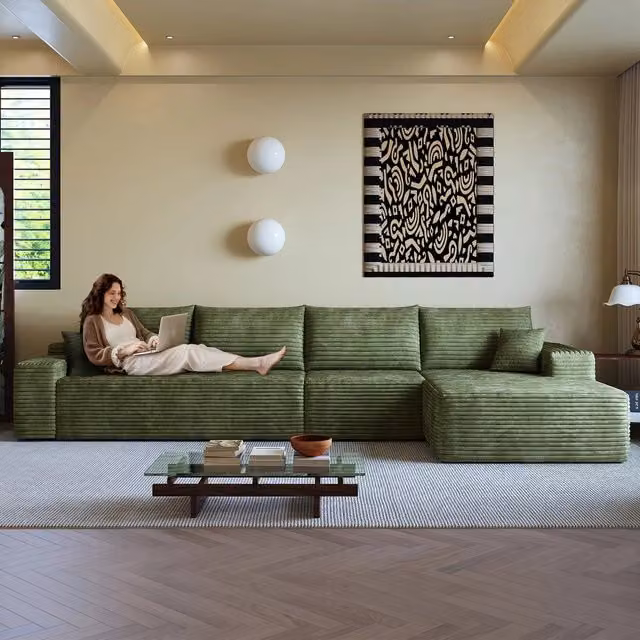 Divano angolare con chaise longue ¨C Minimal ¨C velluto verde 340cm