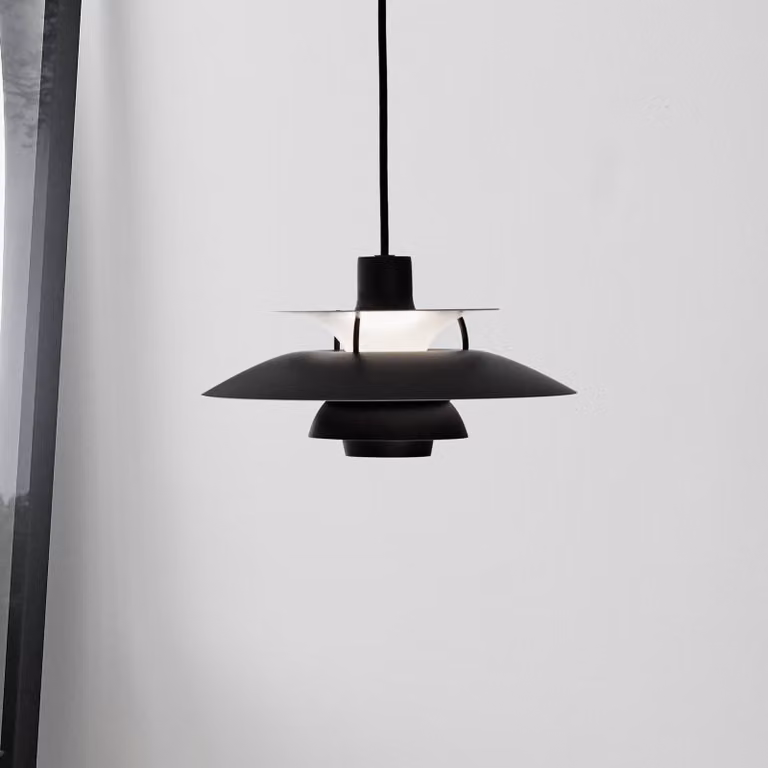 Louis Poulsen Lampada a sospensione PH 5 300, dimmerabile, Nero, Soggiorno / Sala da pranzo, Alluminio, Design, Lampada a sospensione