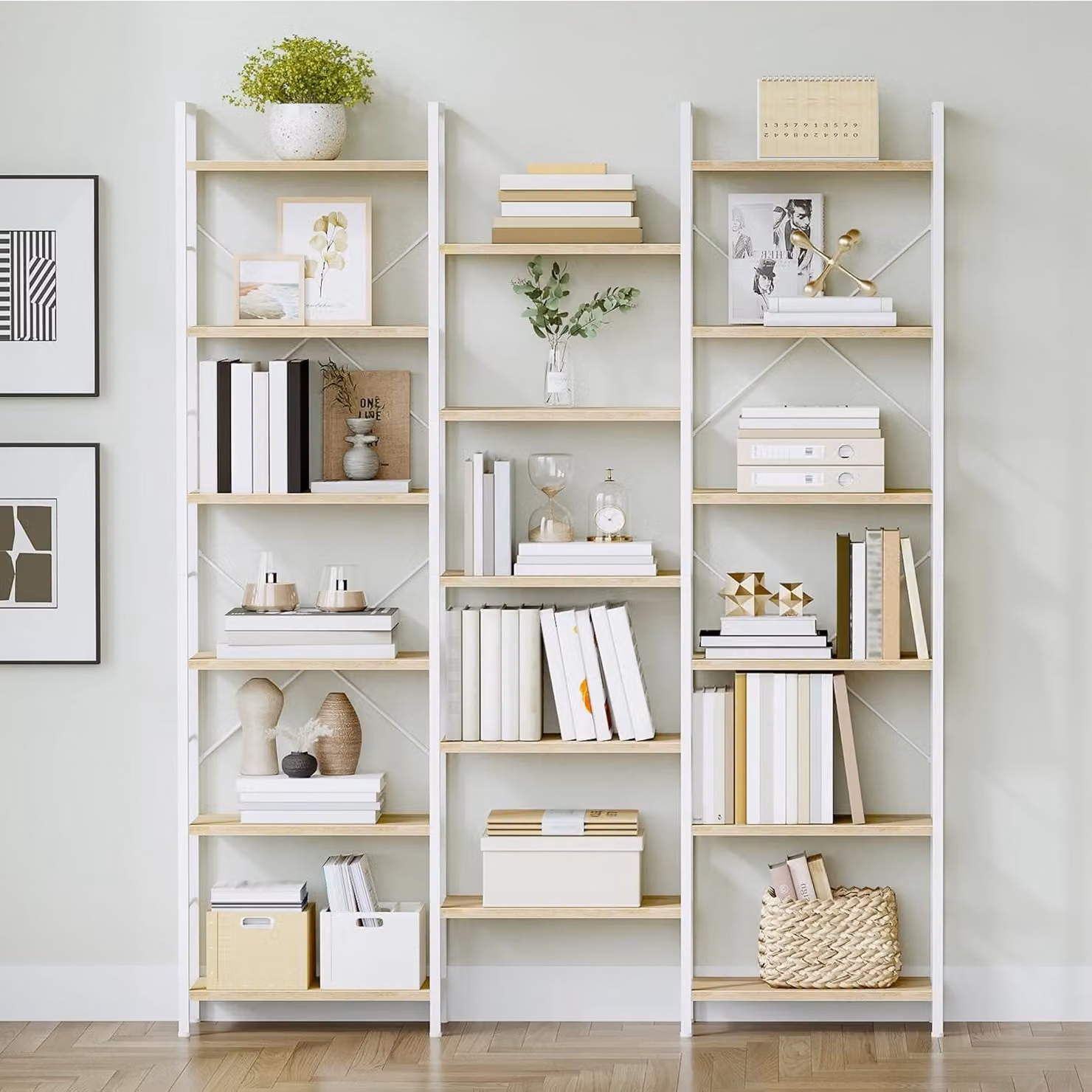 Libreria indipendente con 17 scomparti, ripiani regolabili, colore bianco effetto legno di quercia