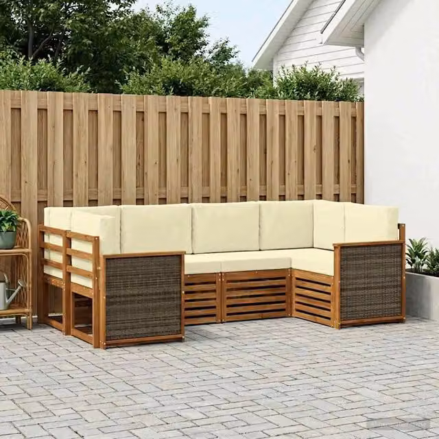 Set di divani da esterno a L vidaXL in legno di acacia con cuscini beige e bianchi