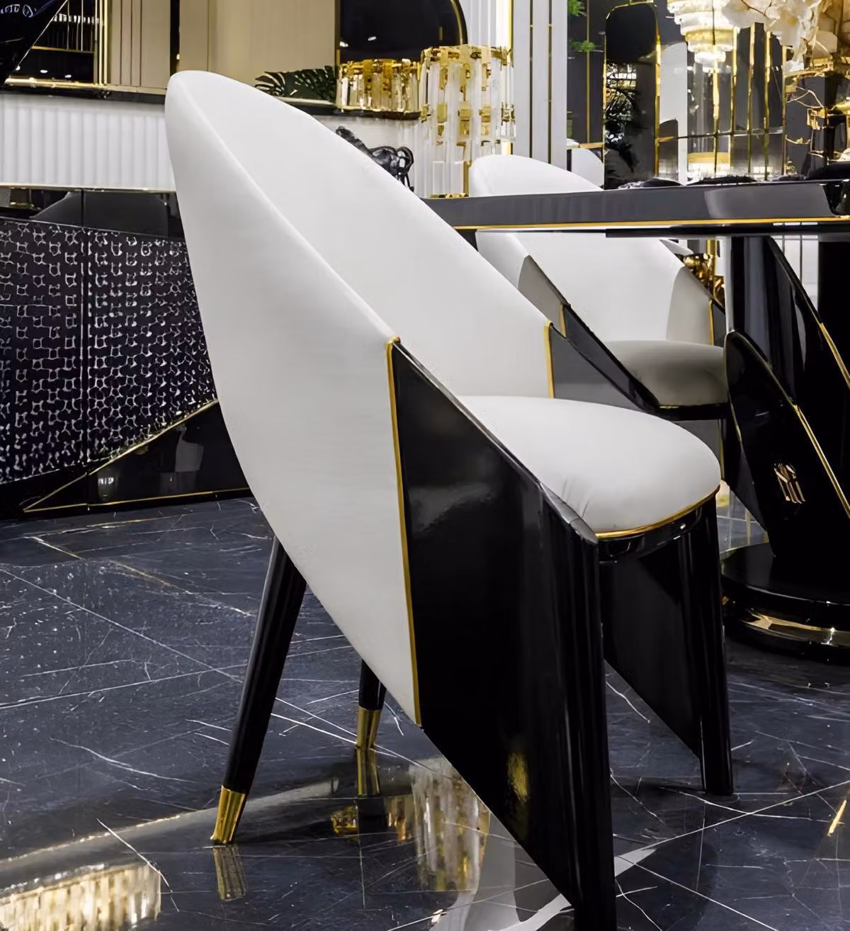 Sedia moderna ed elegante con finitura bianca e nera
