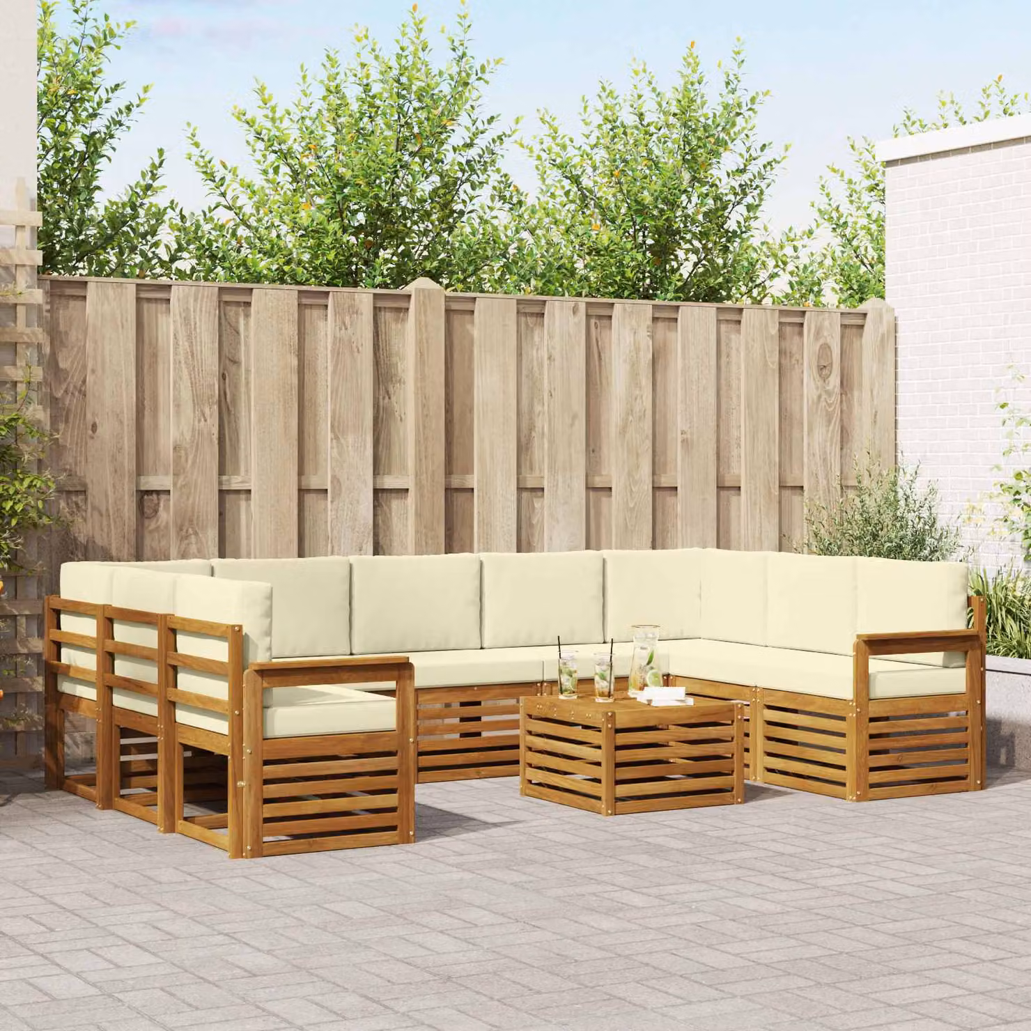 vidaXL Set di divani da esterno a forma di U in legno di acacia con cuscini, colore beige, bianco e marrone