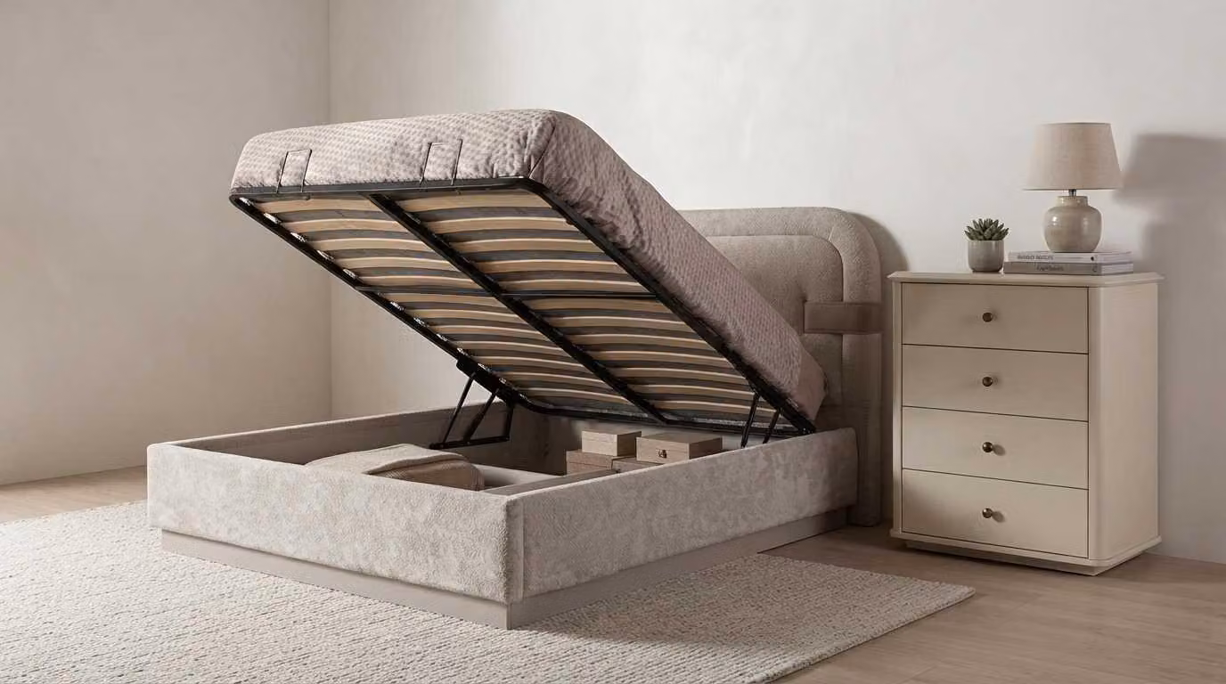 Comodino con cassetti, beige, design moderno. Letto imbottito Set composto da comodino e armadio