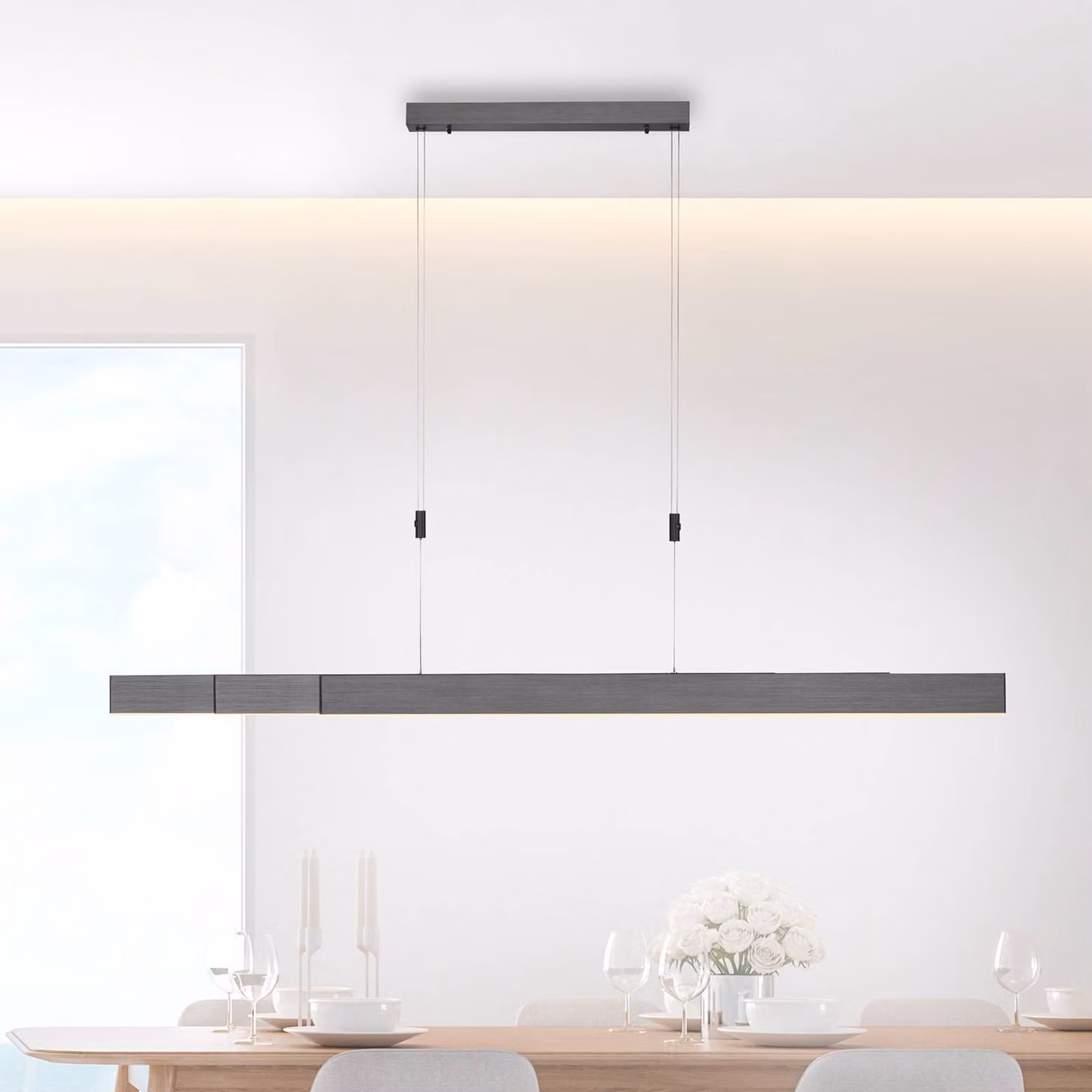 PURE Lampada LED a sospensione Moto, platino, dimmerabile, CCT Pure dimmerabile, Alluminio / Grigio / Zincato, Soggiorno / Sala da pranzo, Metallo, Moderno