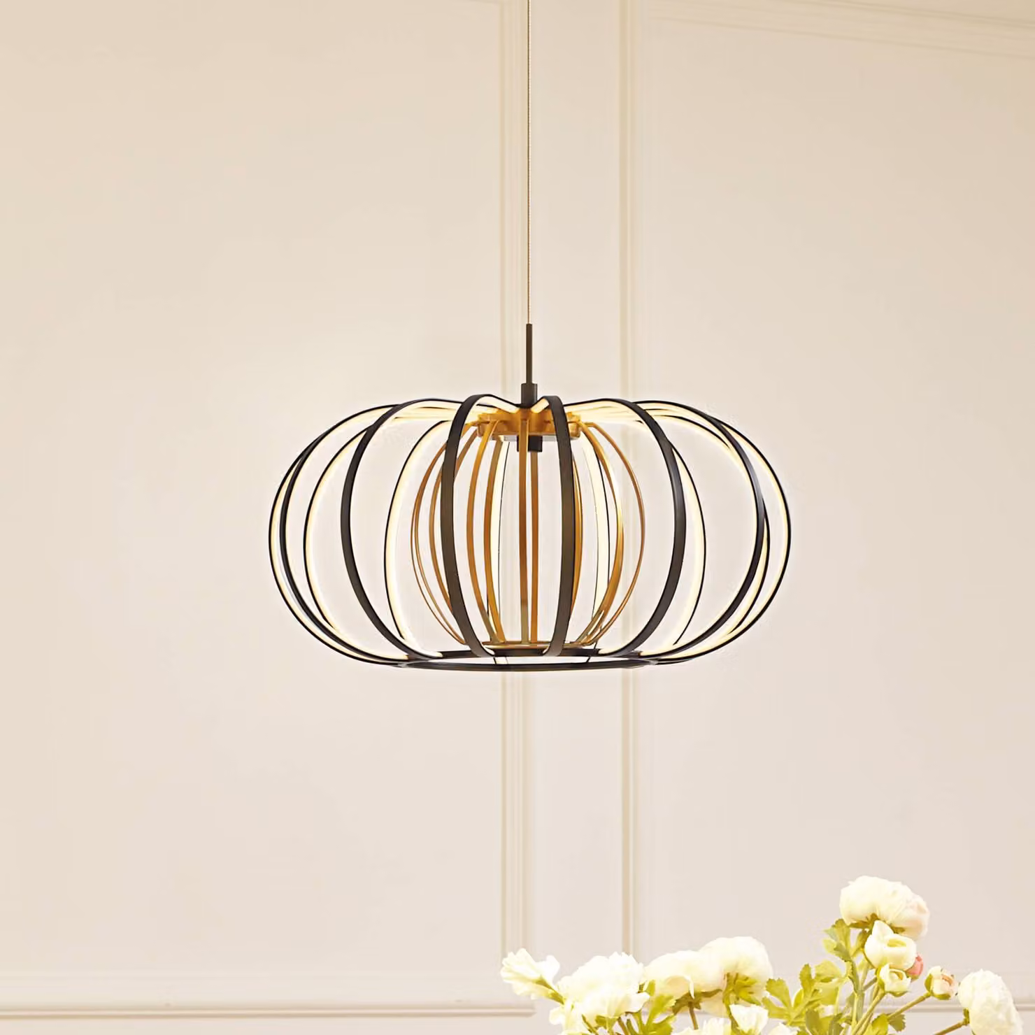 Lucande lampada LED a sospensione Birger, Ø 39 cm, nero/oro Birger Lucande, dimmerabile, Nero, Soggiorno / Sala da pranzo, Metallo, Moderno