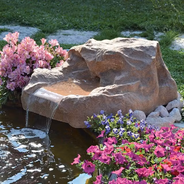 Roccia Artificiale con Sorgente 85x75x30 cm per Laghetti da Giardino in Vetroresina