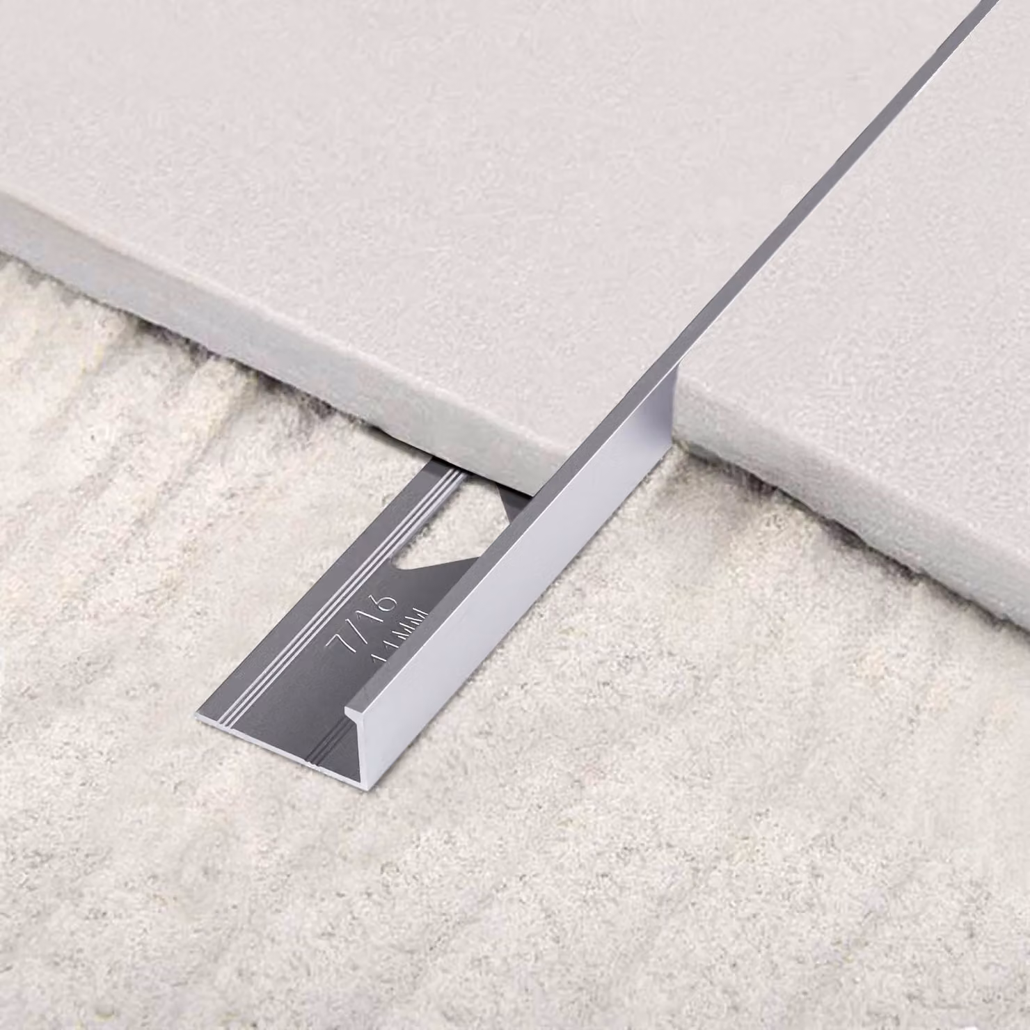 Profili di livellamento per piastrelle in alluminio Colore: argento opaco - 8 mm – 2,50 m