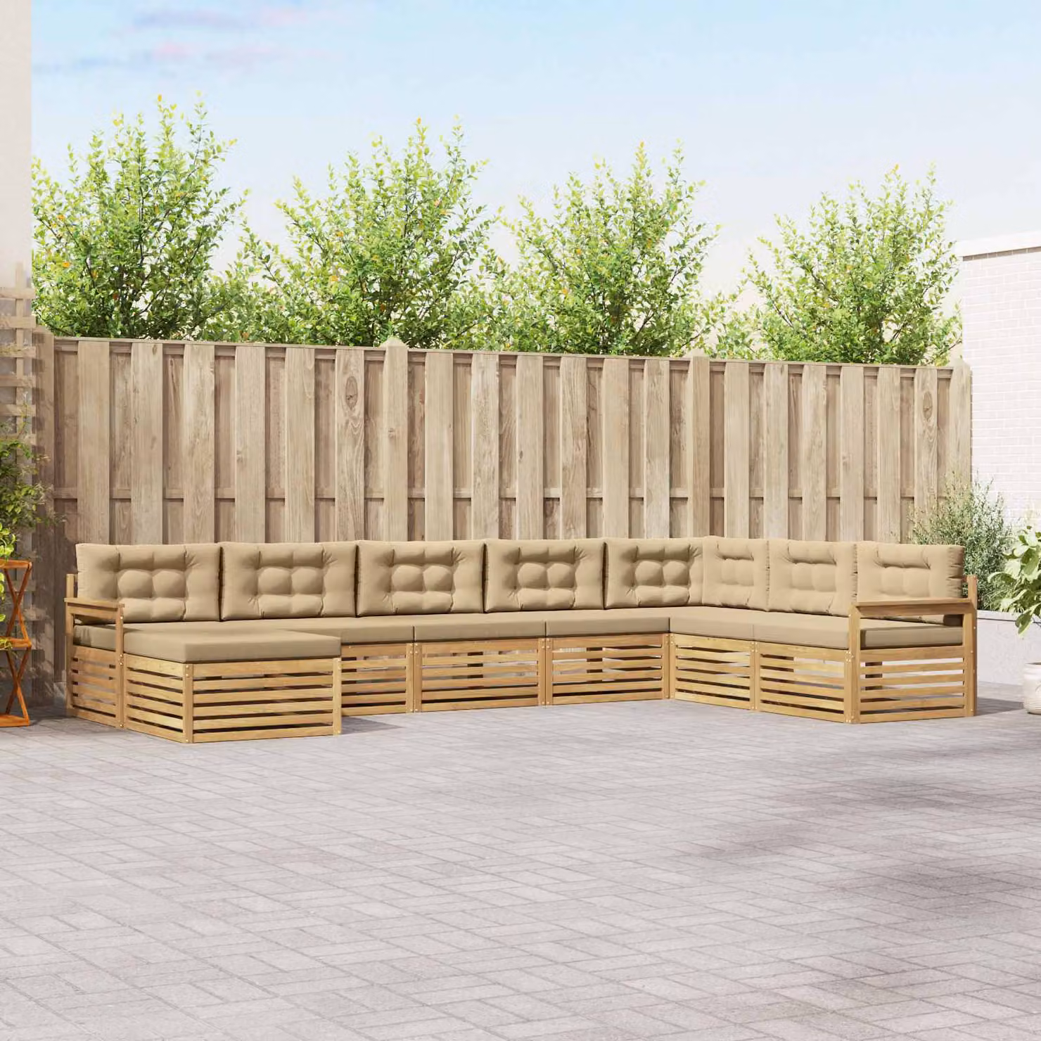 vidaXL Set di divani da esterno a L composto da 8 pezzi in legno di acacia con cuscini Bianco e Beige