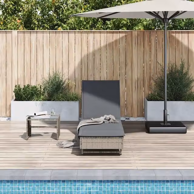Lettino prendisole con ruote e cuscino in polyrattan grigio vidaXL – 1
