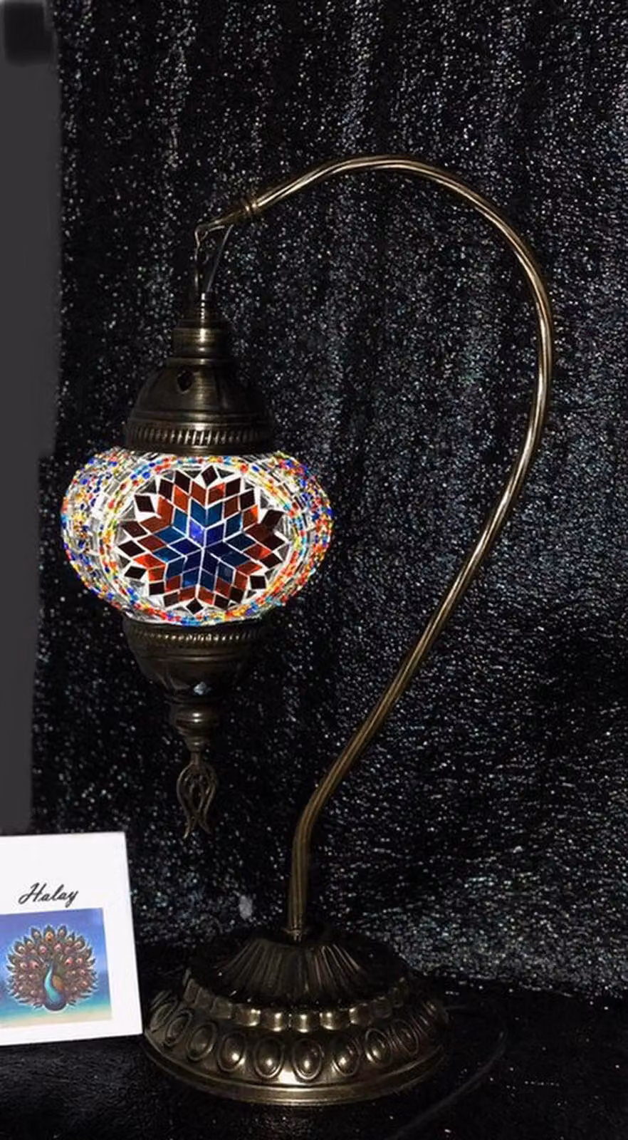 Splendida lampada da tavolo realizzata a mano con tessere di mosaico turco Atmosfera orientale Modello ad arco per lampada da notte
