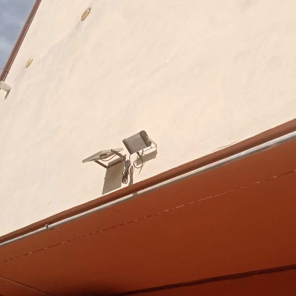 Alca Lampada Proiettore Solare da Parete LED 15W 3000 Lumen Bianca – 2