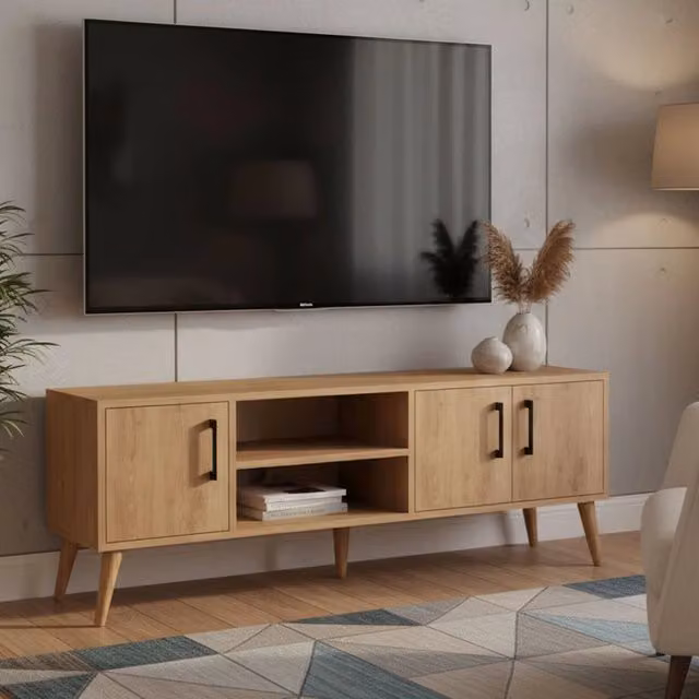 Mobile porta TV Brugine DMORA in legno color quercia marrone con un ripiano, L 150 cm x P 34 cm x H 52 cm