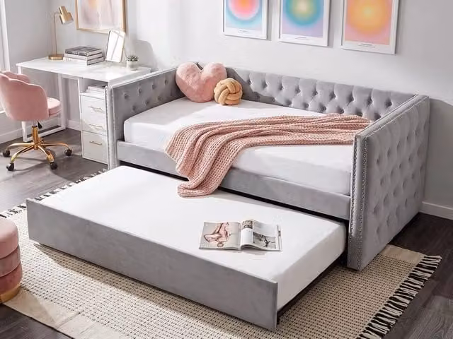 Letto da giorno estraibile BELIANI in velluto grigio con struttura in legno e rete a doghe L/P/H: 231 x 90 x 200 cm