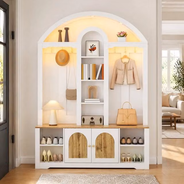 Armadio da ingresso moderno bianco con ripiani, ganci e luce LED in MDF, L: 150 cm, P: 40 cm, H: 195 cm