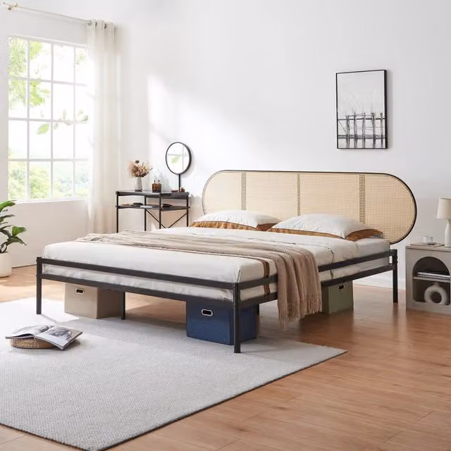 Letto Matrimoniale Linköping en.casa in Metallo Nero con Testiera Ovale Effetto Rattan L/P: 180 x 200 cm