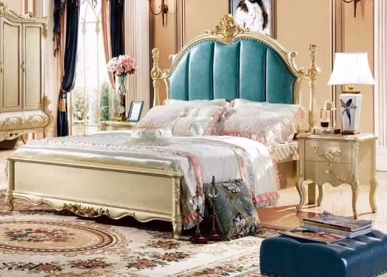 Luxuriöses Komfortbett aus Massivholz Kunstleder Beige Bett 180x200 cm