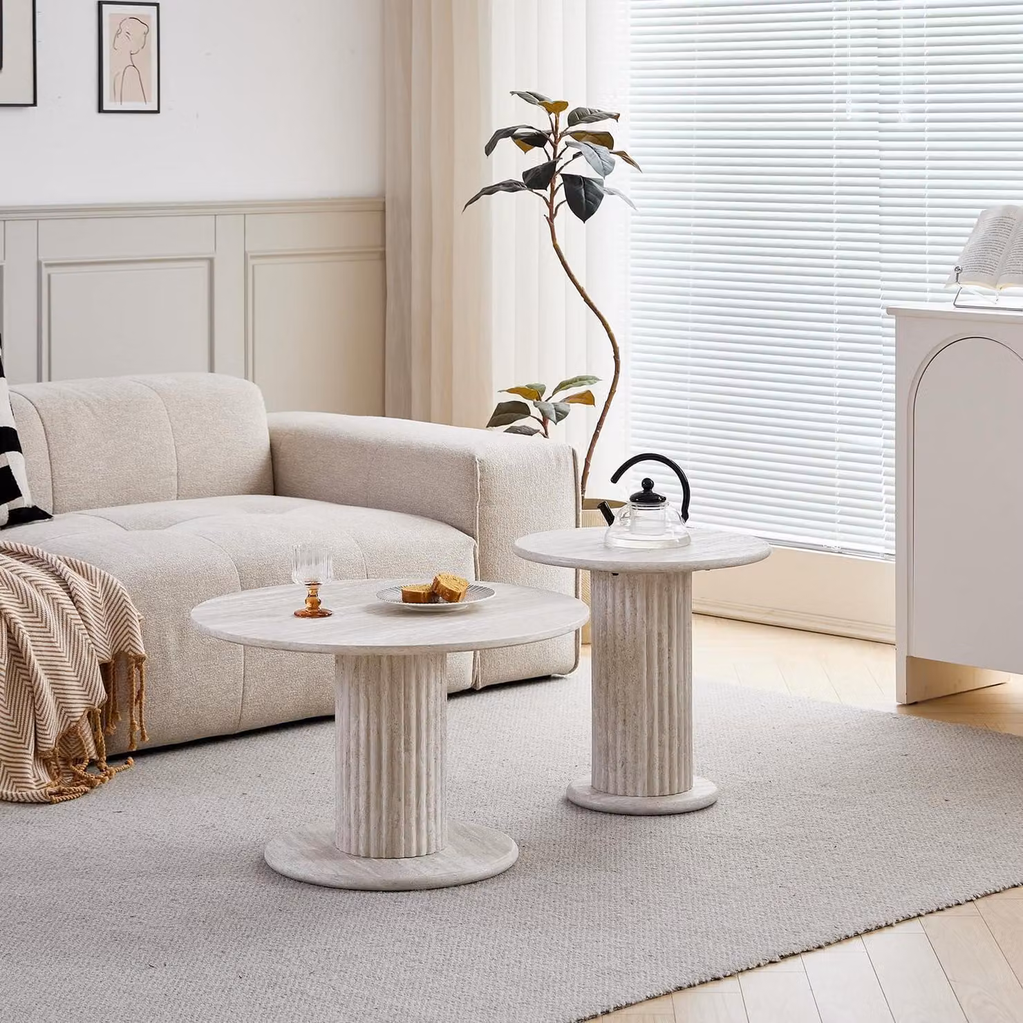 Set di tavolini da caffè, 2 pezzi, forma rotonda, impilabili, in MDF, colore grigio chiaro, ideali per il soggiorno
