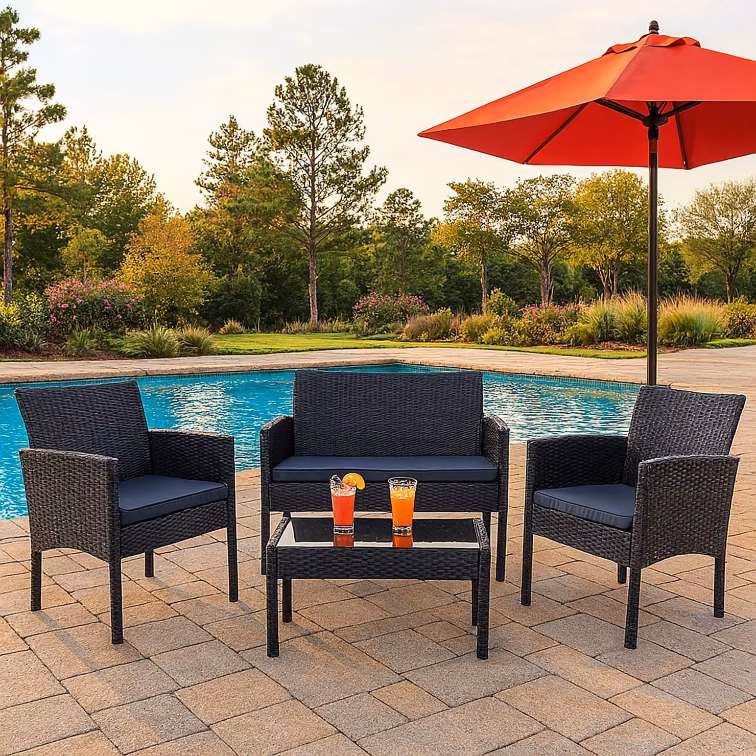 Set da giardino in polyrattan a 4 pezzi con tavolo Set di mobili da giardino Zita