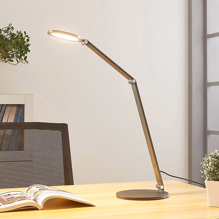 Lampada da scrivania Mion Lucande, dimmerabile, Alluminio / Grigio / Zincato, Studio / Ufficio, Alluminio, Moderno, Lampada da tavolo LED