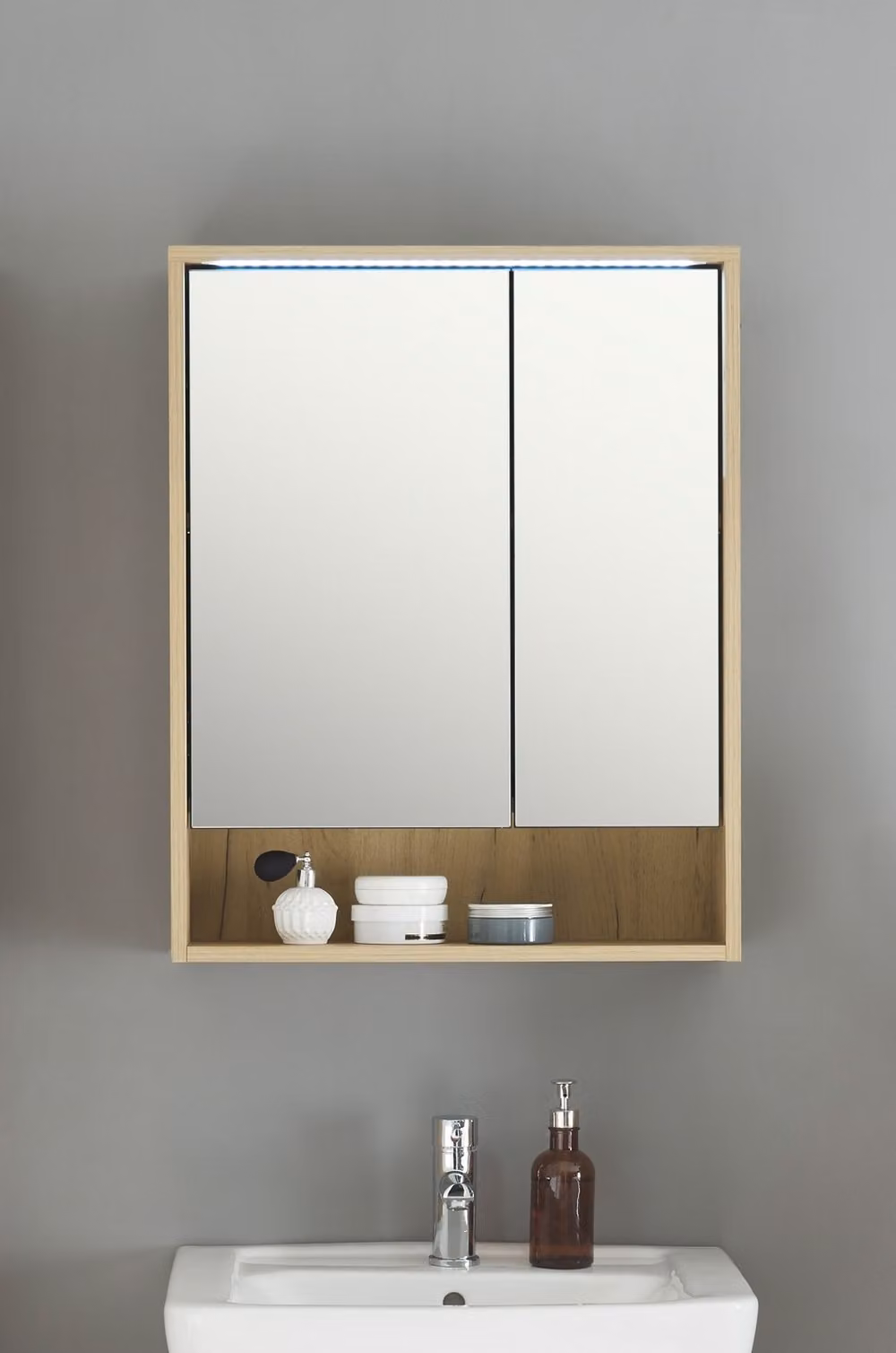 Armadietto a specchio da bagno >Vassili< in finitura rovere Artisan
