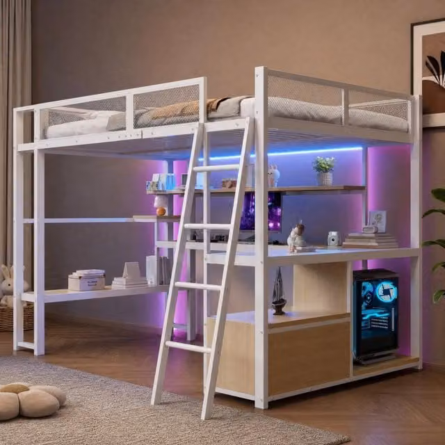 Letto a soppalco gaming 140x200 cm bianco con scrivania, LED, ricarica e ripiani