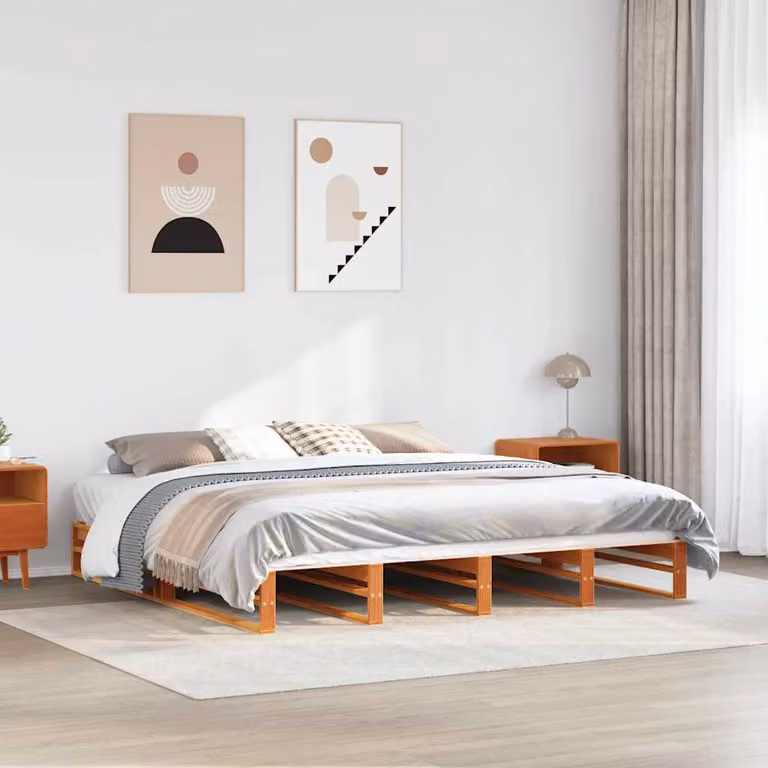 Letto in legno di pino vidaXL color marrone cera con doghe fisse e struttura rigida, L/P: 200 x 200 cm