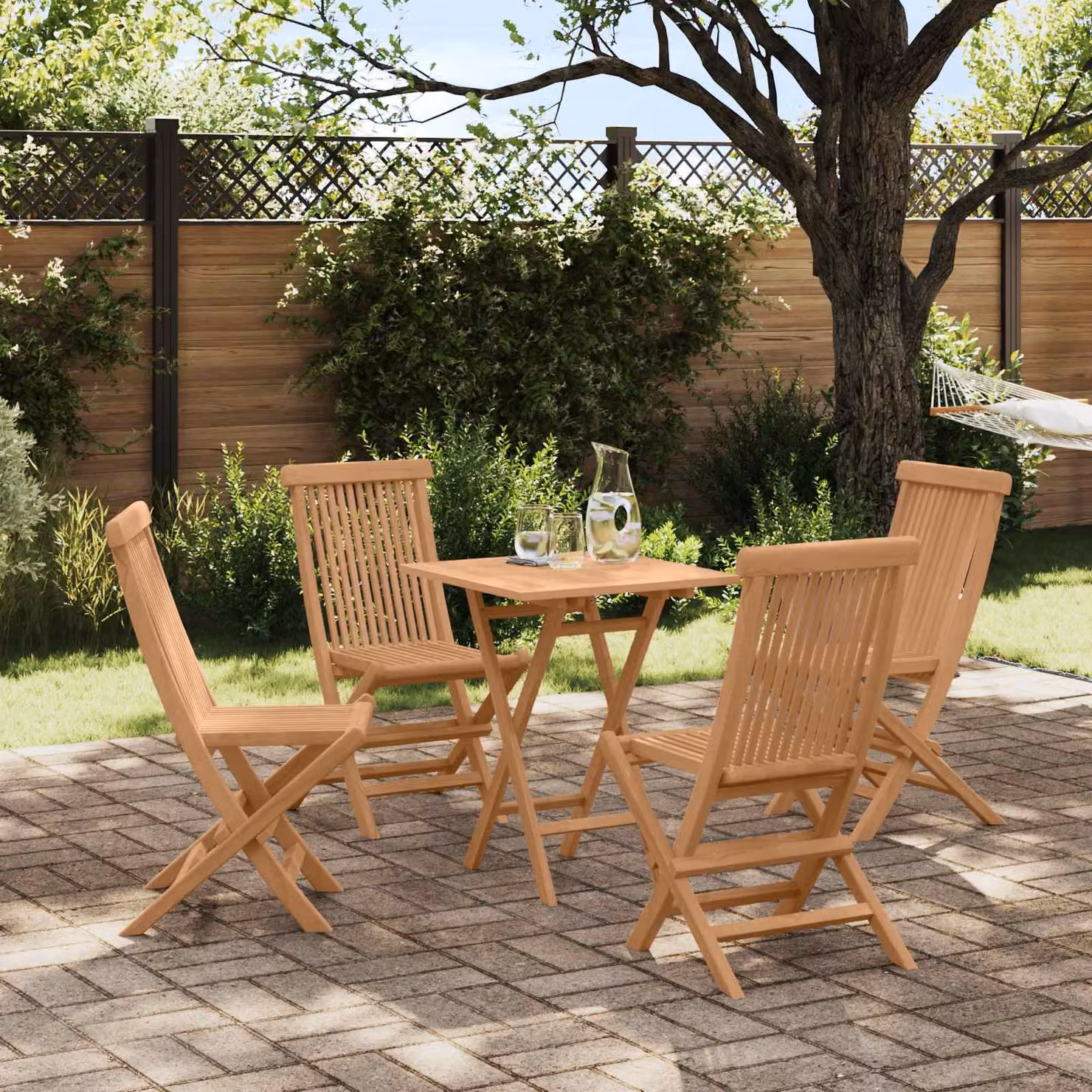 Set da pranzo da giardino vidaXL in legno di teak marrone, composto da 5 pezzi con tavolo pieghevole e sedie regolabili