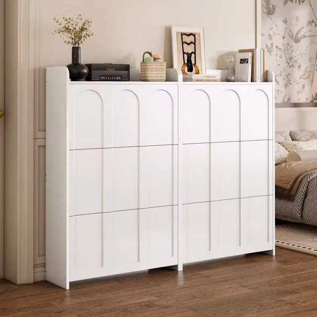 Scarpiera Mivray bianca con 6 ante a ribalta e 12 ripiani in MDF, L/P/H: 140 x 25 x 120 cm