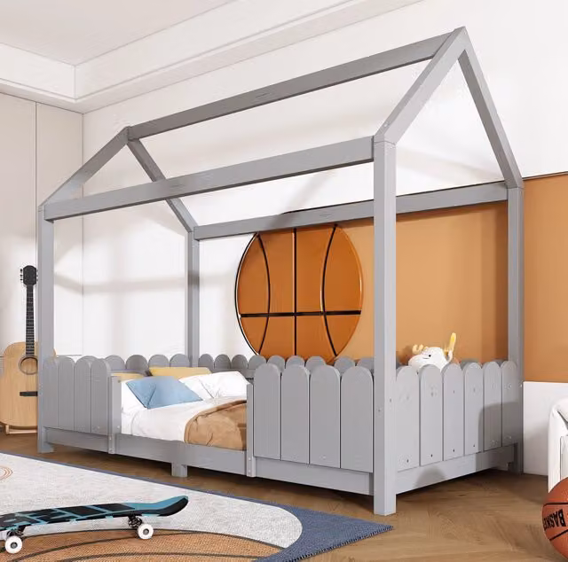 Letto casetta in legno 90x200 cm con struttura grigia, protezione anticaduta e rete a doghe per bambini (senza materasso)