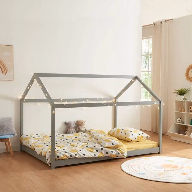 Letto per cameretta en.casa a forma di casetta in legno di pino, Grigio, L 140 x P 200 cm