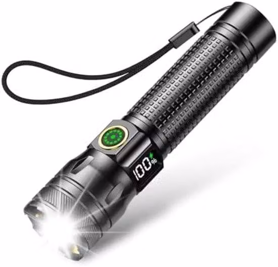 Torcia a LED con display LCD – 3 modalità di illuminazione e funzione zoom – Batteria ricaricabile da 1200 mAh (4 ore di autonomia) – Impermeabile IPX6 – Compatta e resistente agli urti – Ideale per campeggio, escursionismo e situazioni di emergenza